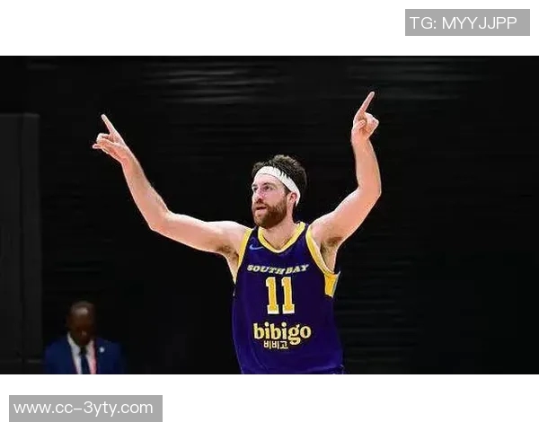 湖人双向合同球员蒂米G联盟崭露头角砍下27分8板7助展现古典内线风采 湖人双向合同球员蒂米G联盟崭露头角砍下27分8板7助展现古典内线风采