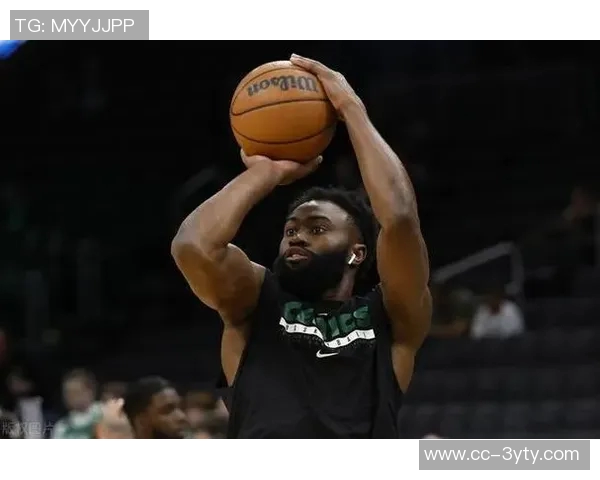 杰伦布朗自信宣言称自己为联盟最佳攻防一体球员投篮无所不能