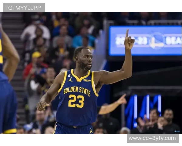 少些抱怨收获更多爱德华兹半场表现亮眼贡献13分4板2助 少些抱怨收获更多爱德华兹半场表现亮眼贡献13分4板2助